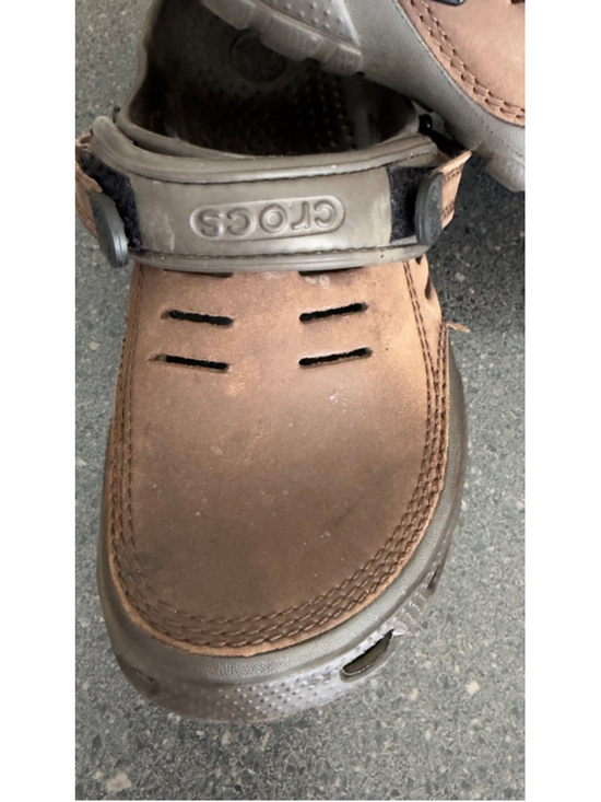 Crocs Yukon Sport Clog size 9